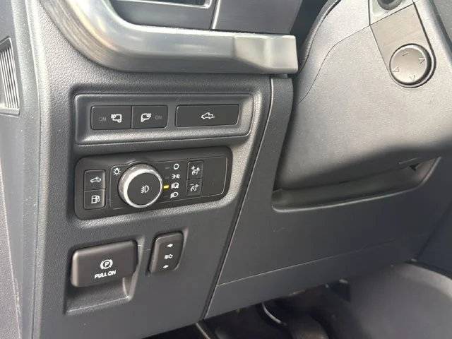 Used 2022 Gray Ford Lariat image 22