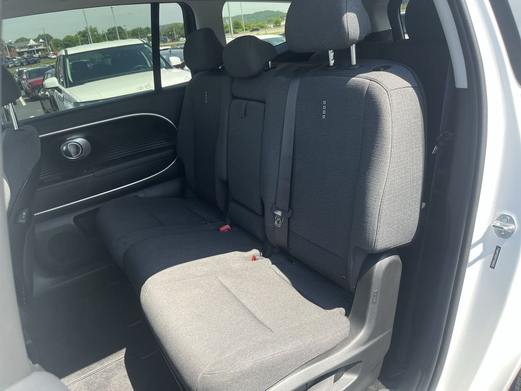 Used 2026 White Hyundai SE image 27