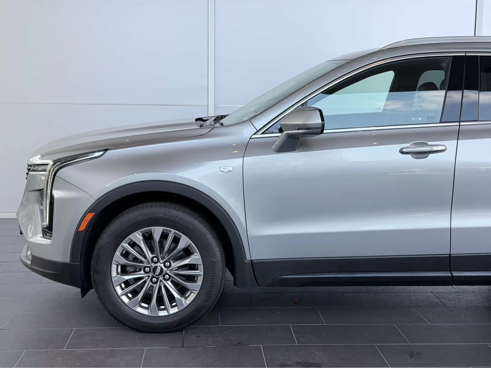2024 Cadillac XT4 Premium Luxury - Photo 7