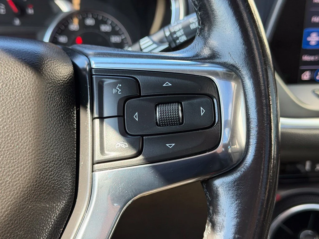 Used 2022 Black Chevrolet LT image 19