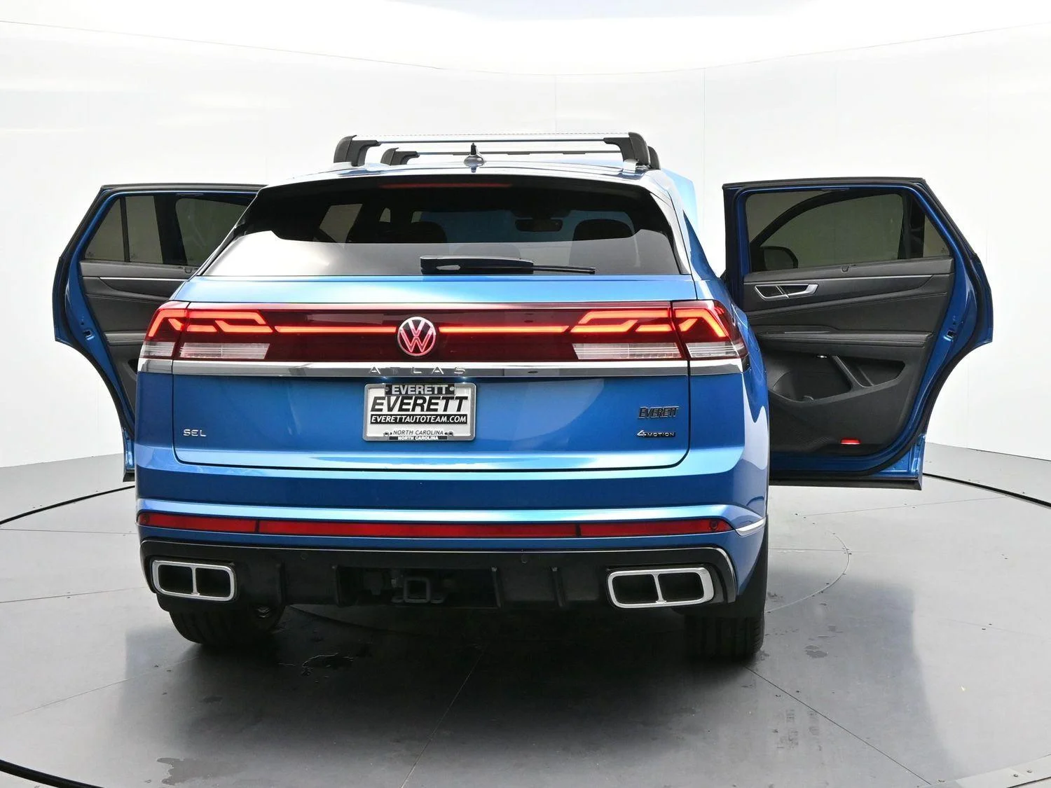 Used 2024 Kingfisher Blue Metallic Volkswagen 2.0T SEL Premium R-Line image 41