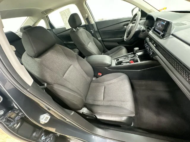 Used 2024  Honda EX image 33