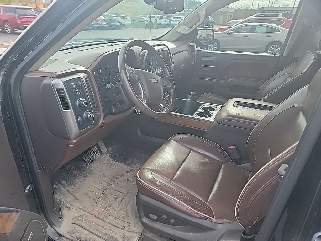 Used 2018 Black Chevrolet High Country image 10