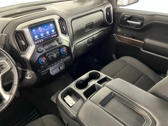 Used 2021 White Chevrolet RST image 29