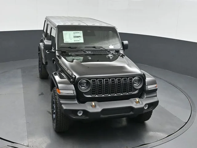 New 2026 Black Clear-Coat Exterior Paint Jeep 85th Anniversary Edition image 38