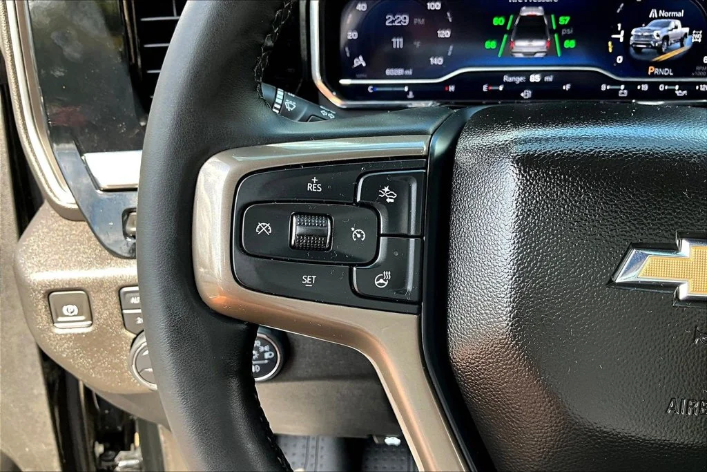 Used 2024 Black Chevrolet High Country image 12