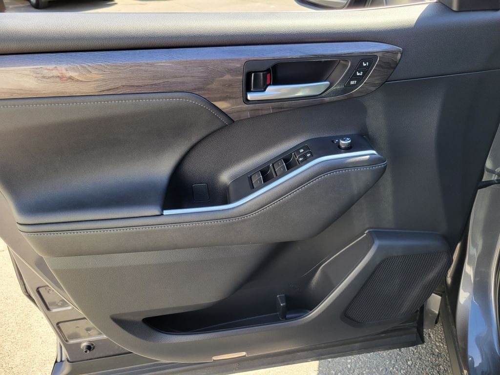 Used 2024 Gray Toyota Limited image 17