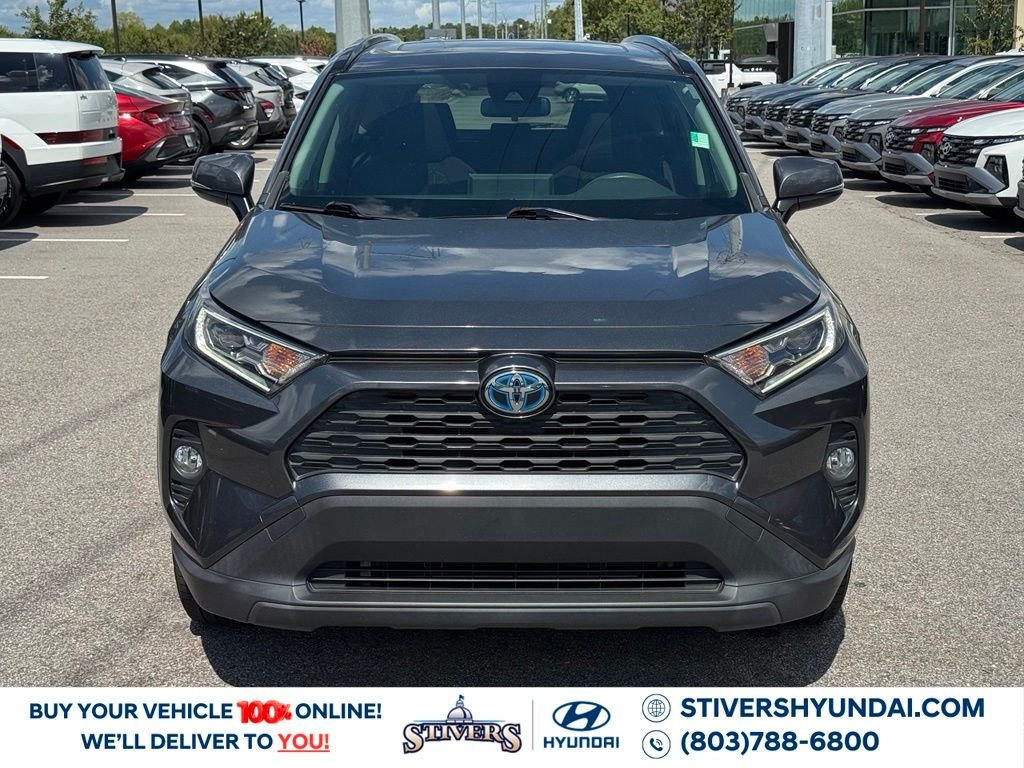 2021 Toyota RAV4 XLE - Photo 7