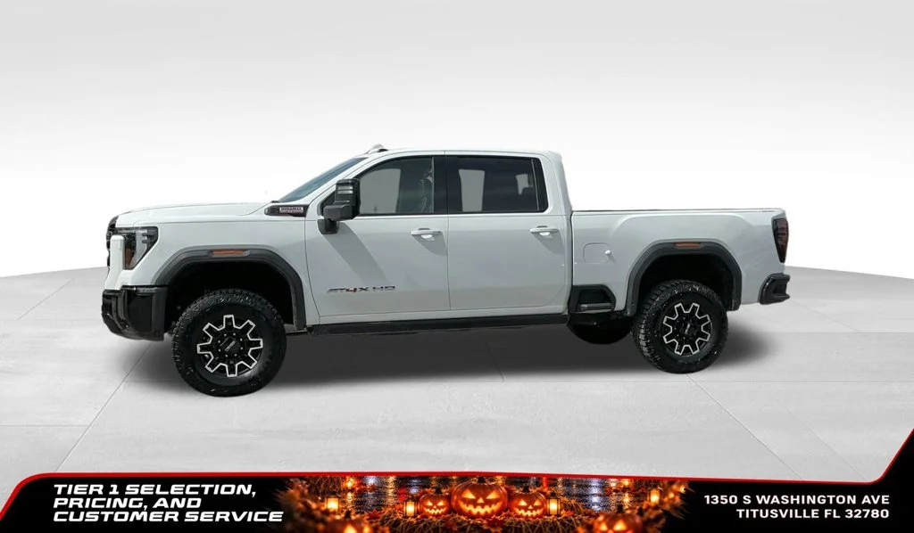 Used 2024 Summit White GMC AT4X image 7