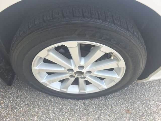 Used 2010 Blizzard Pearl Toyota Leather Package image 9