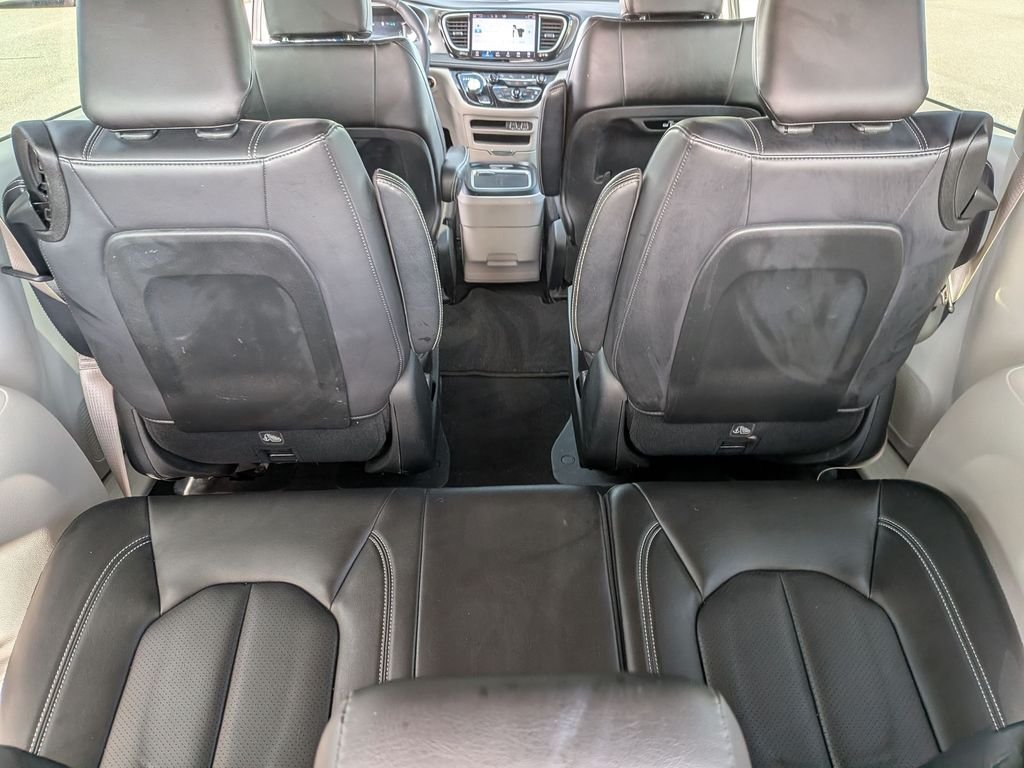 Used 2023 Gray Chrysler Touring L image 29