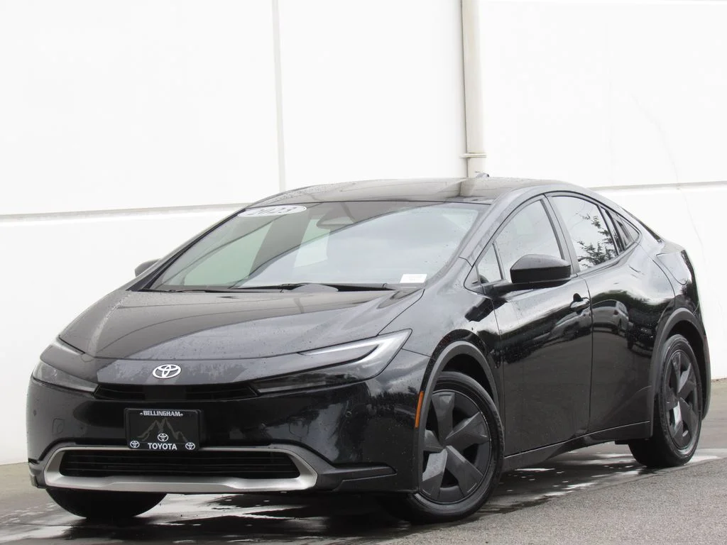 2023 Toyota Prius Prime SE's photo