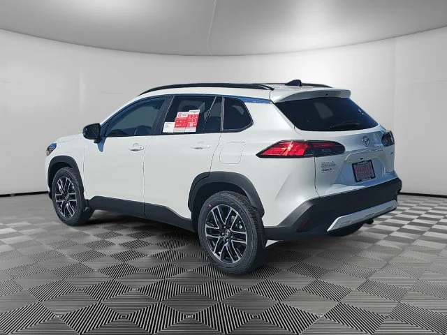 New 2026 Wind Chill Pearl Toyota XLE image 3