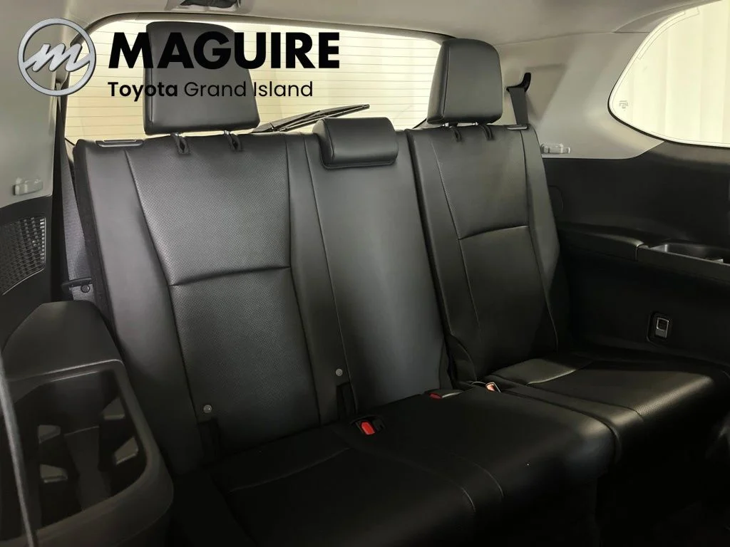 Used 2024 White Toyota XLE image 35