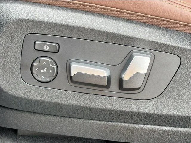 New 2026 Brooklyn Grey Metallic BMW sDrive40i image 25