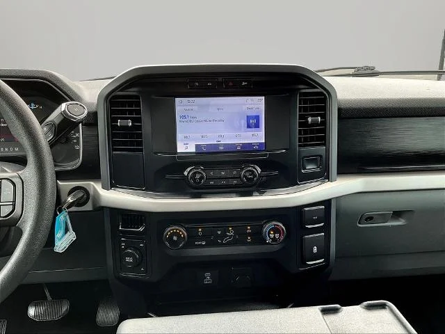 Used 2023 Silver Metallic Ford XLT image 45