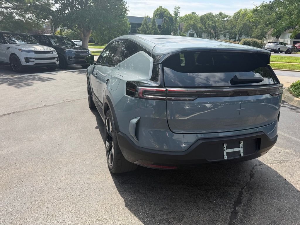 Used 2025  Polestar Long Range Dual Motor image 9