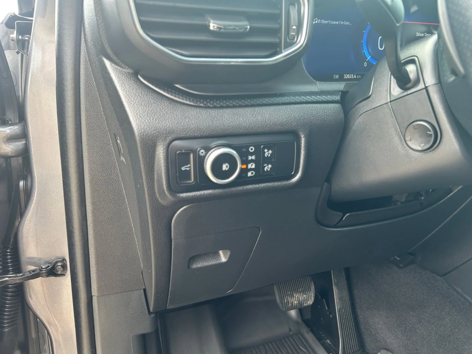 Used 2024  Ford ST 4WD image 14