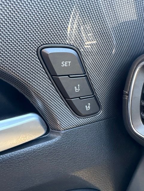 2023 Hyundai Santa Fe Limited HEV - Photo 18