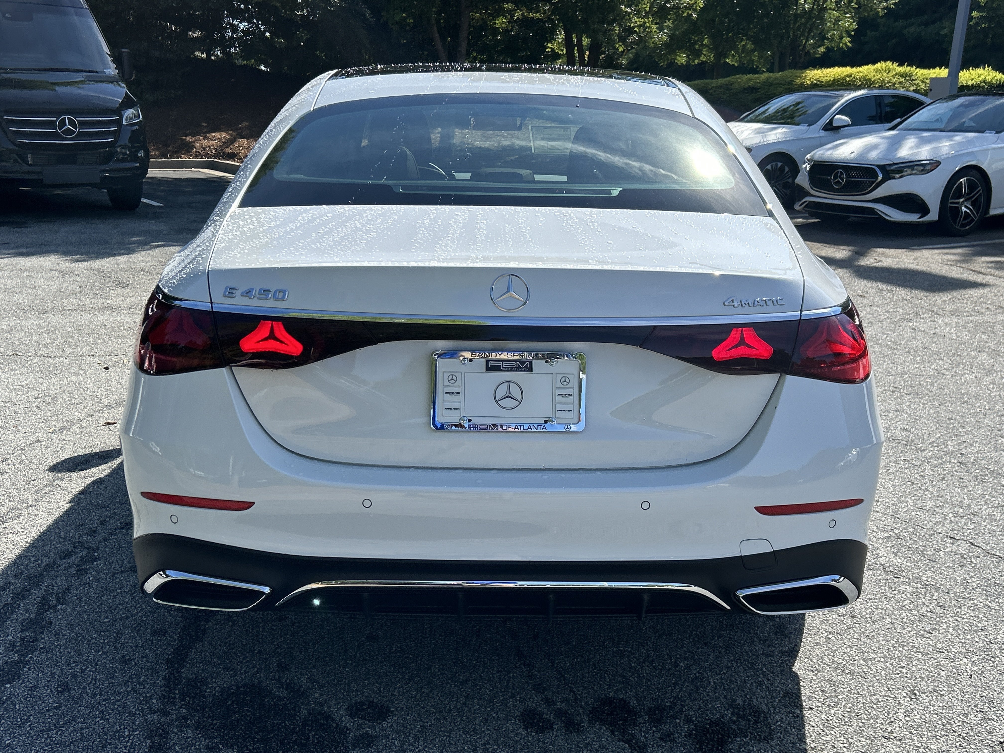 New 2026 MANUFAKTUR Moonlight White Metallic Mercedes-Benz E 450 4MATIC® Sedan image 7