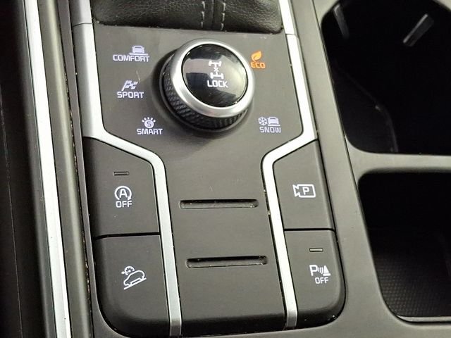 Used 2021 White Kia S image 27