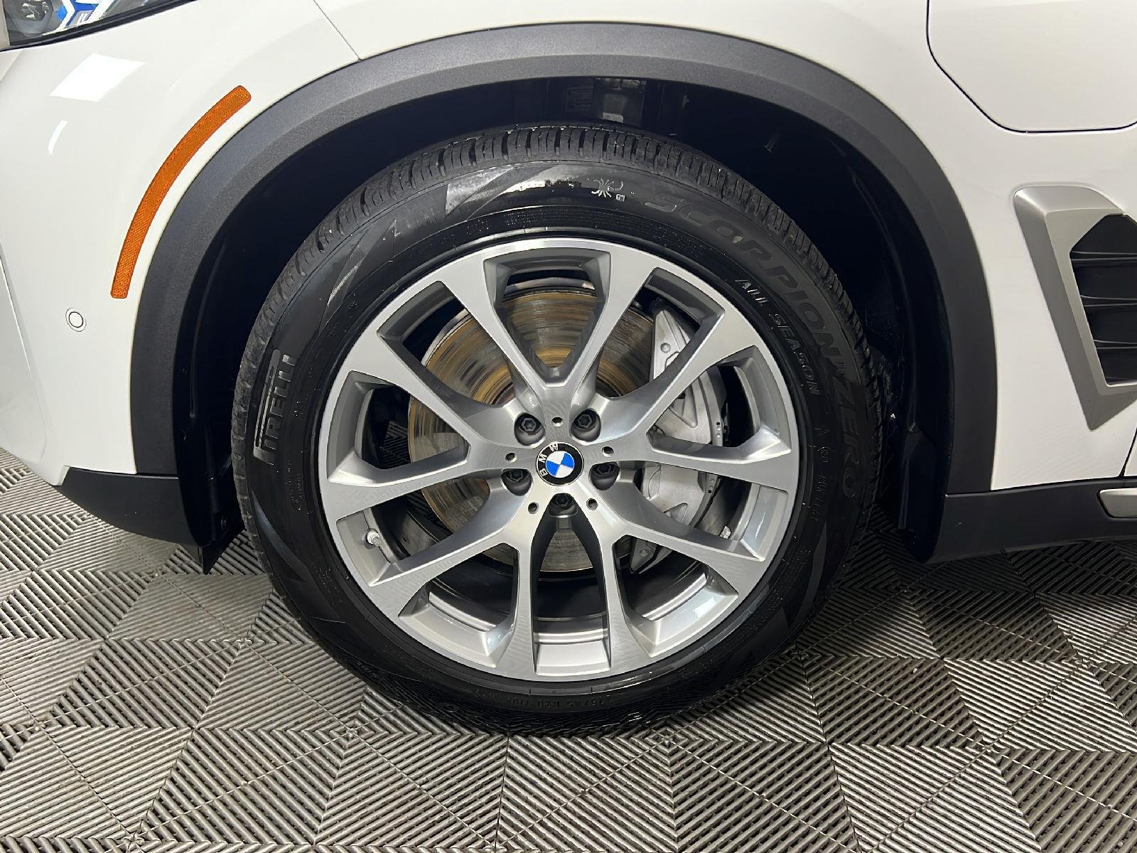 New 2026 Alpine White BMW xDrive50e image 8