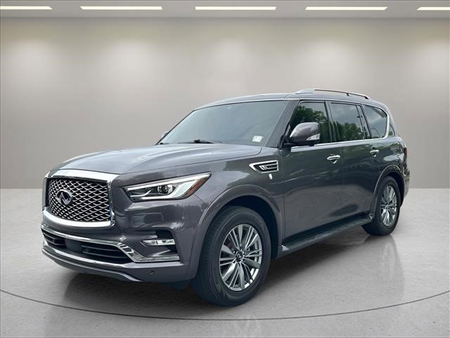 2023 INFINITI QX80 LUXE