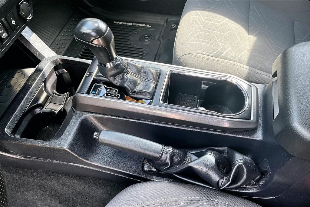 Used 2018 White Toyota TRD Off-Road image 15