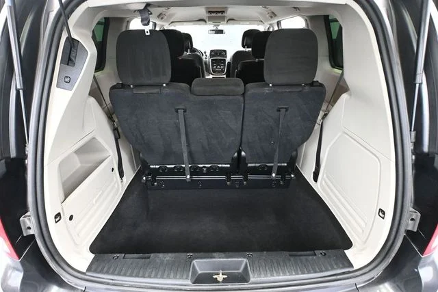 2016 Dodge Grand Caravan SXT - Photo 35