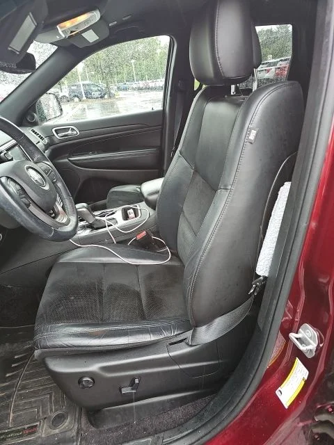 Used 2018 Velvet Red Pearlcoat Jeep Altitude image 5