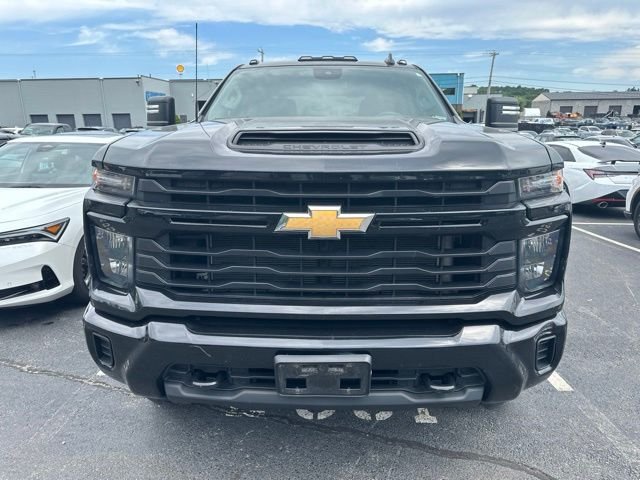 Used 2024 Black Chevrolet Custom image 2