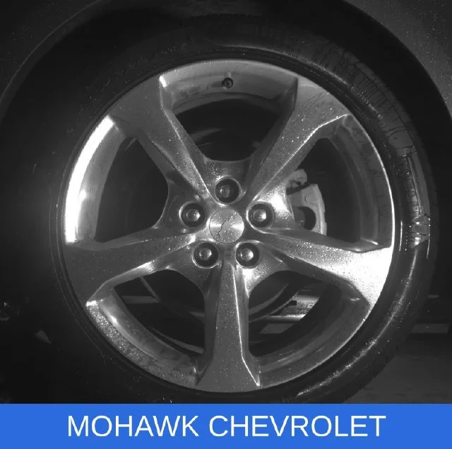 Used 2015 CRYSTAL RED TINTCOAT Chevrolet LT image 29