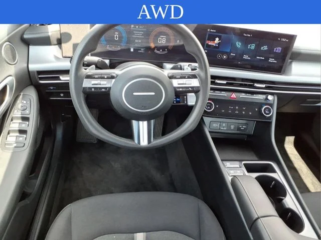 Used 2025 Gray Hyundai SEL image 17