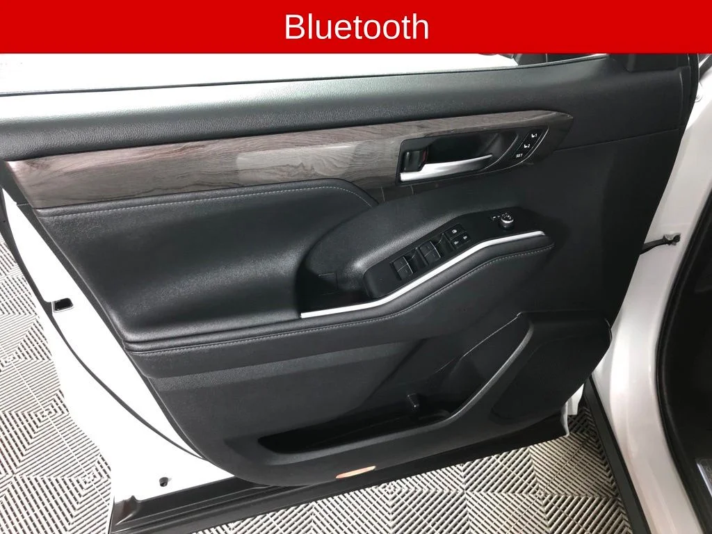 Used 2024 Beige Toyota Platinum image 10