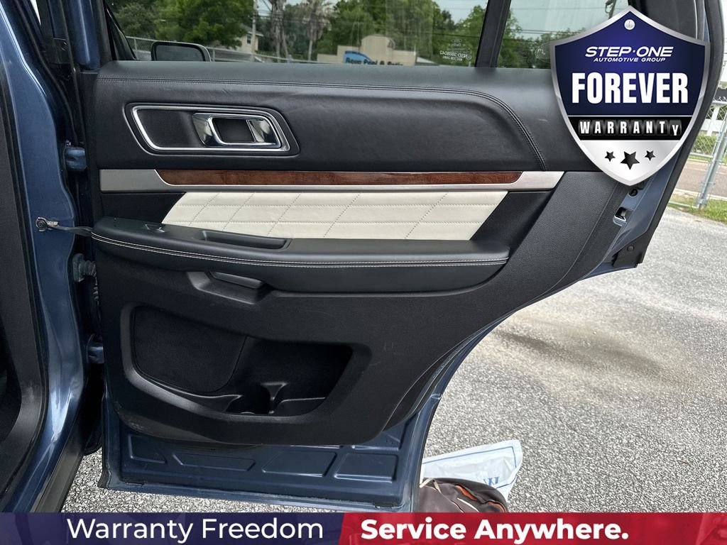 Used 2018 Blue Ford Platinum image 34