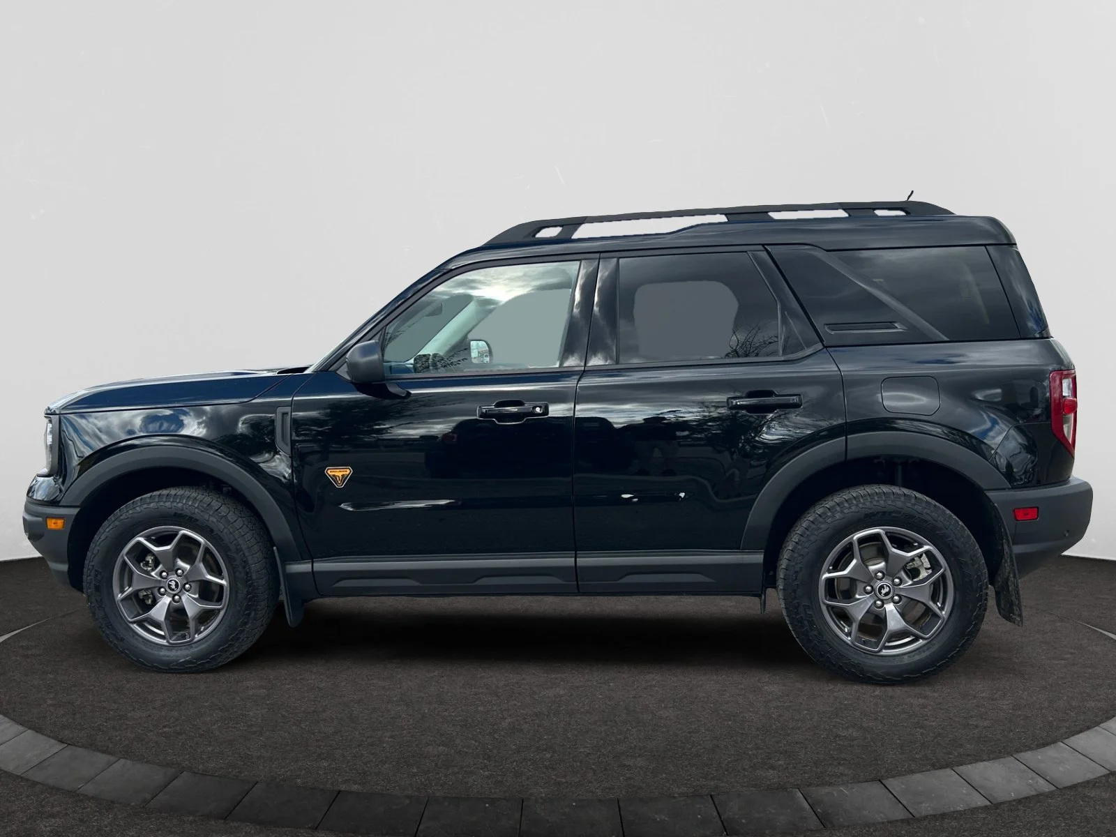 Used 2024 GRAY Ford BADLANDS image 2