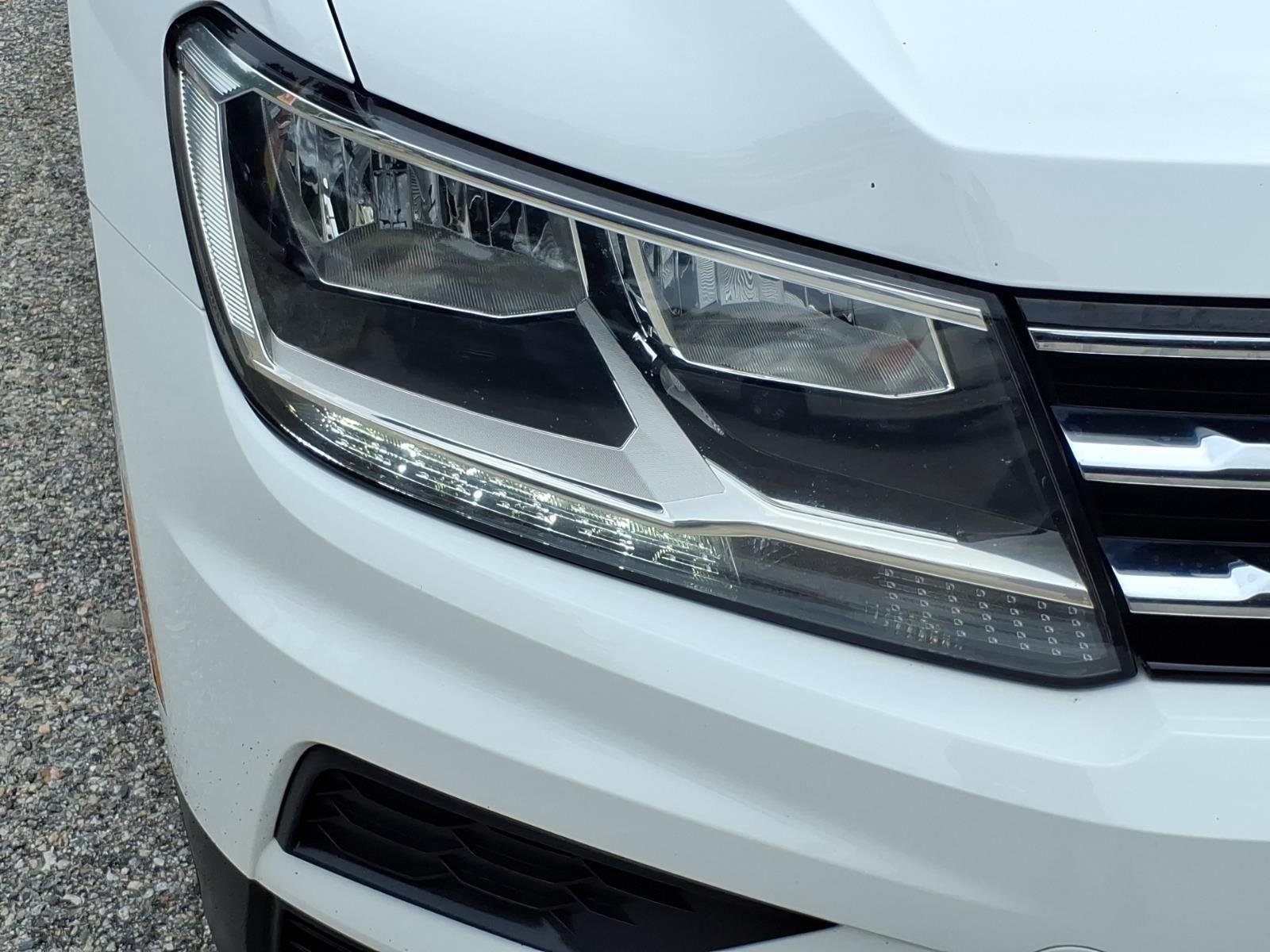 Used 2019 Pure White Volkswagen S image 6