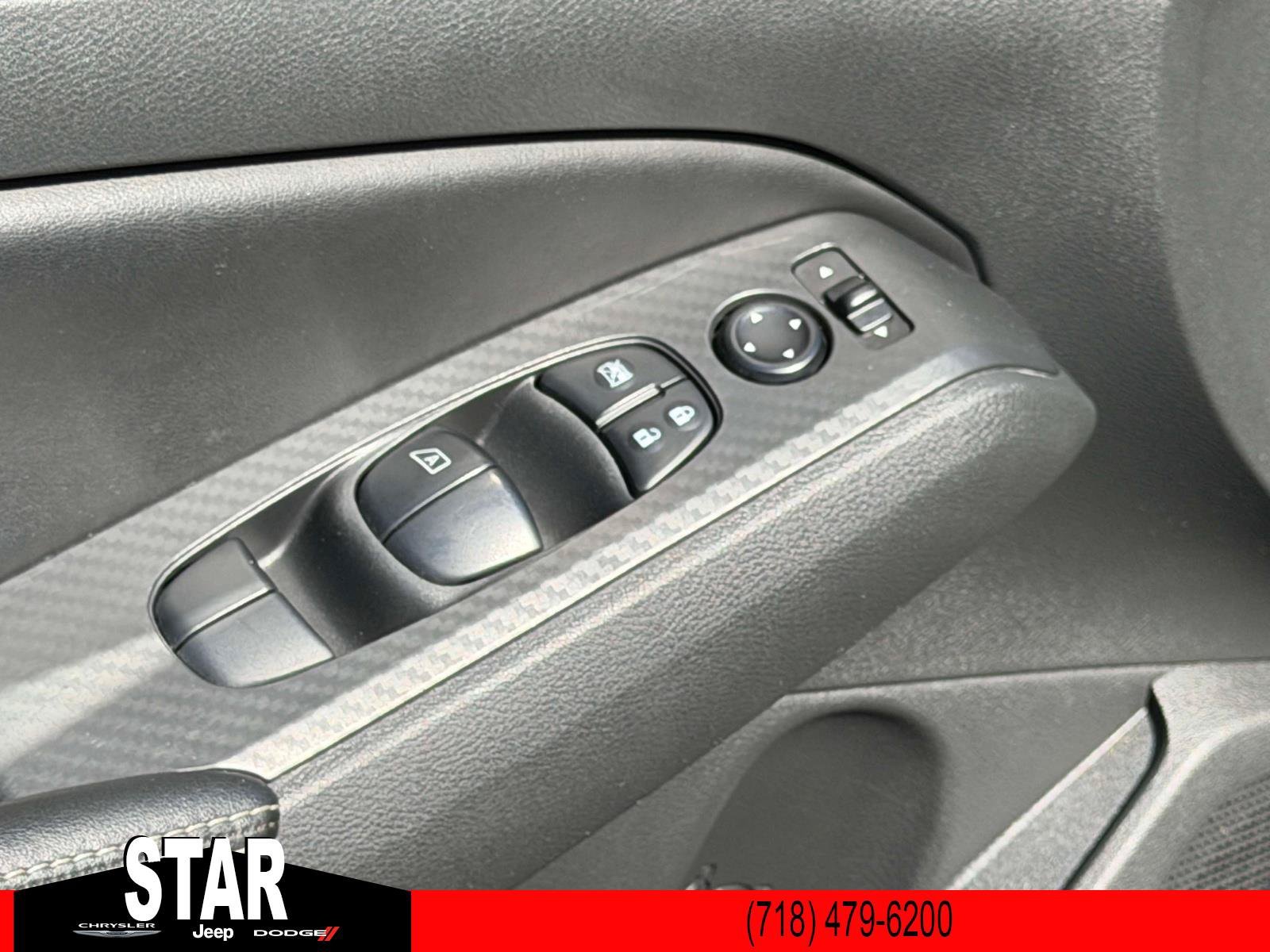 Used 2024 Super Black Nissan 2.5 SV image 15