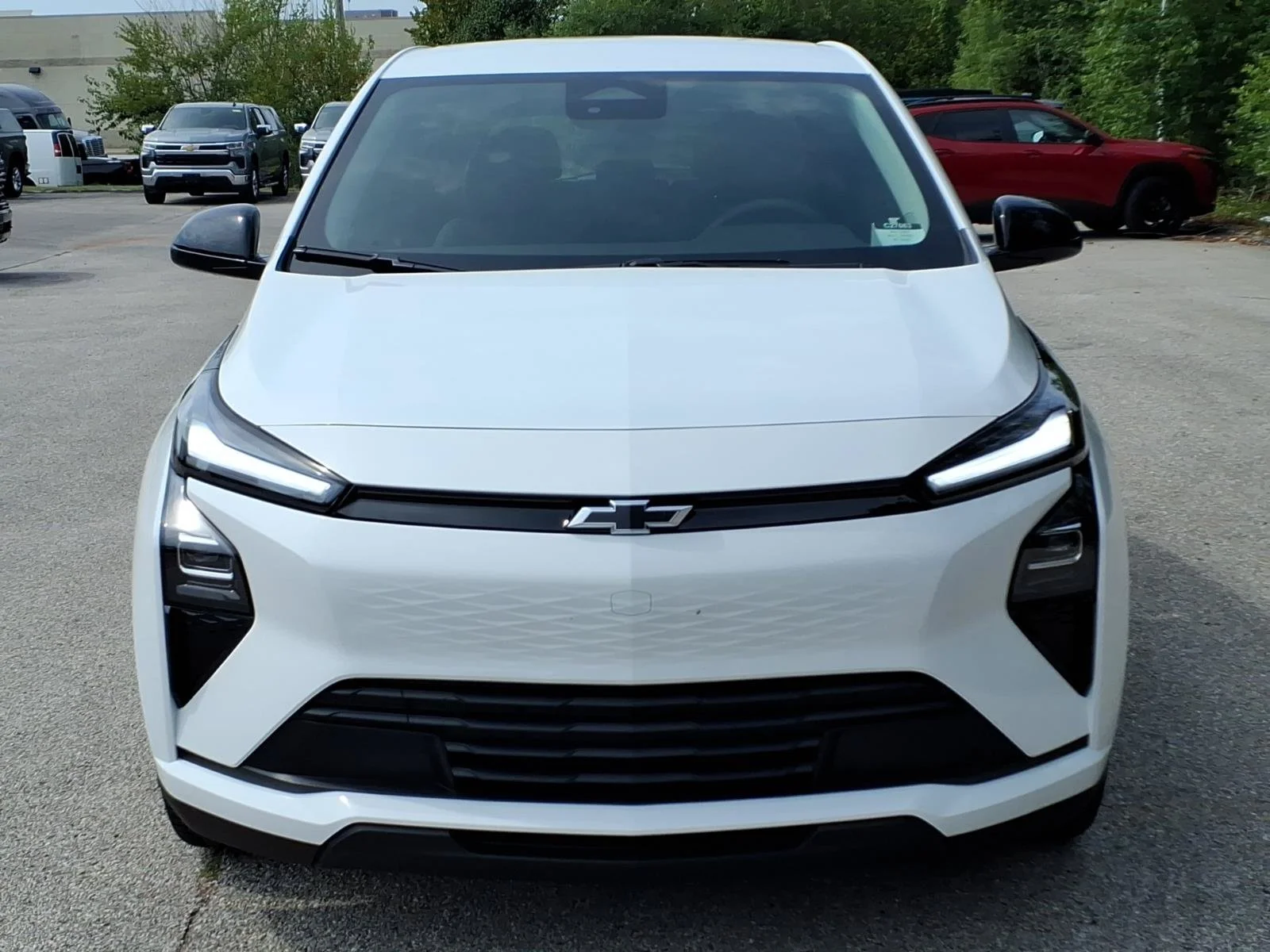 New 2027 Summit White Chevrolet LT image 20