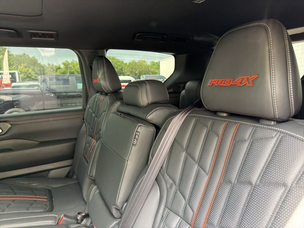 2025 Nissan Armada PRO-4X - Photo 11