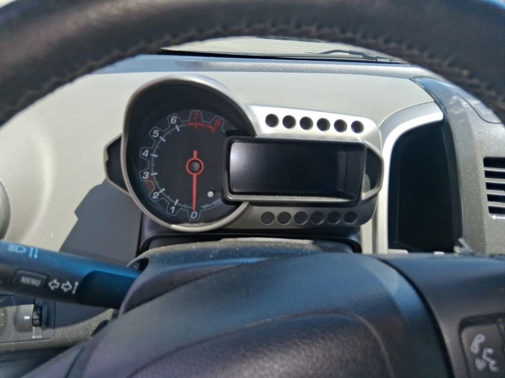 Used 2014 White Chevrolet LTZ image 11