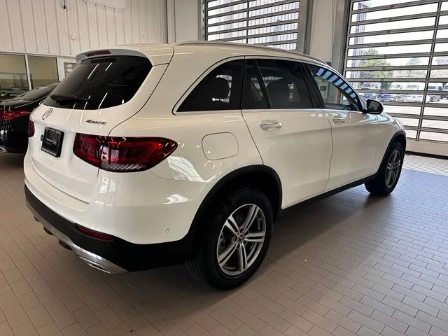Certified Used 2022  Mercedes-Benz GLC 300 image 5