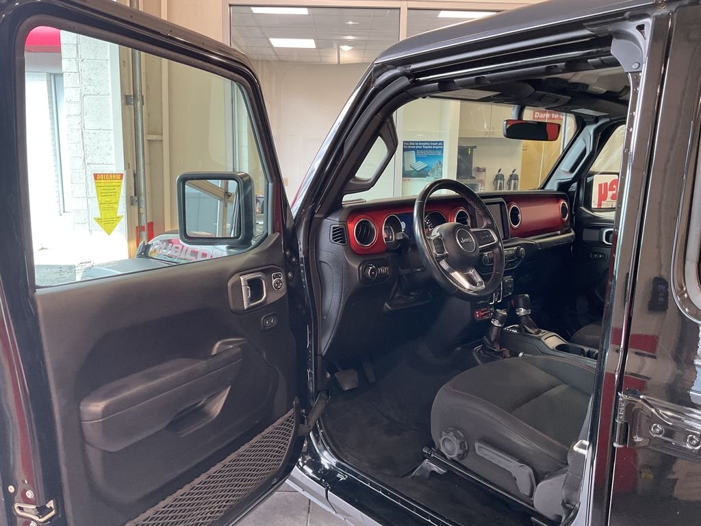 Used 2022 Black Jeep Unlimited Rubicon image 12