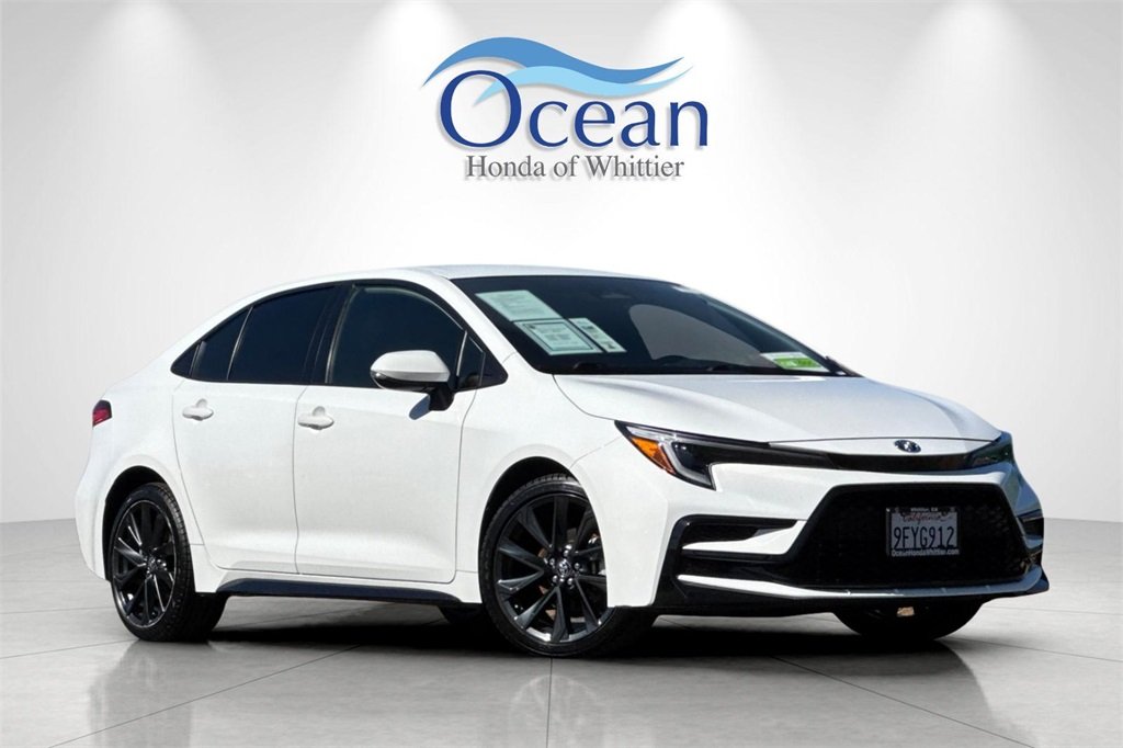 2023 Toyota Corolla Hybrid SE photo 2