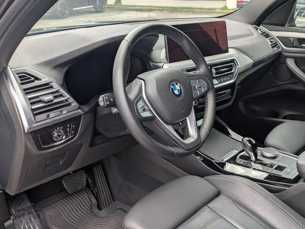 Used 2023 Gray BMW sDrive30i image 27