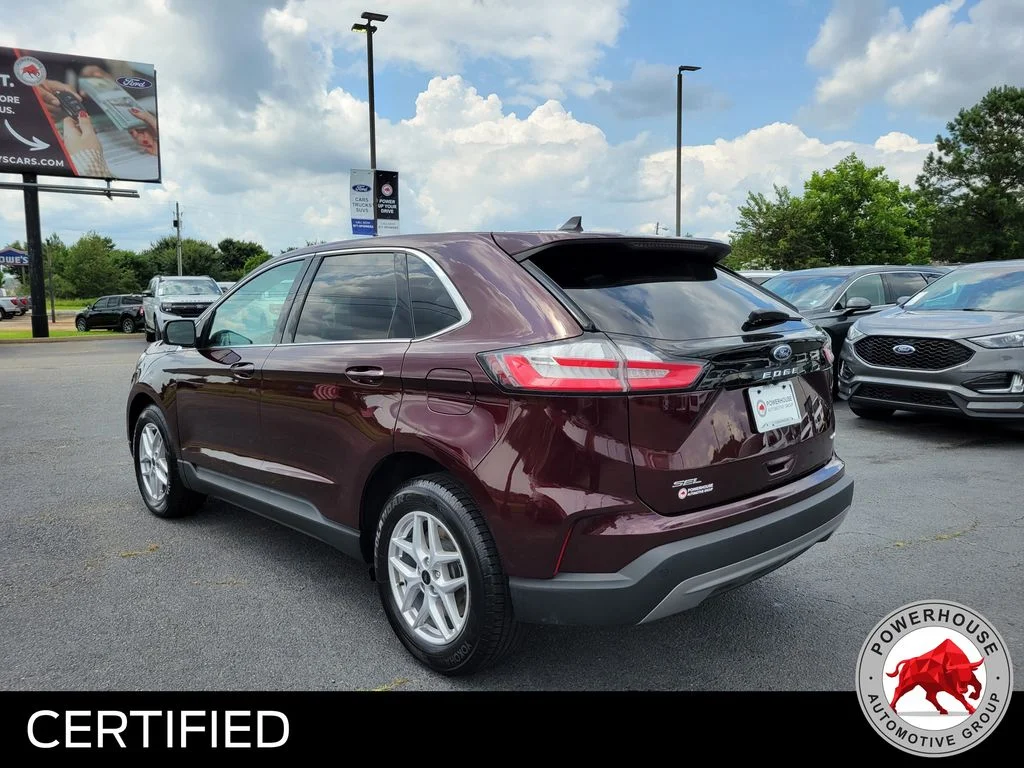 Used 2023 Red Ford SEL image 3