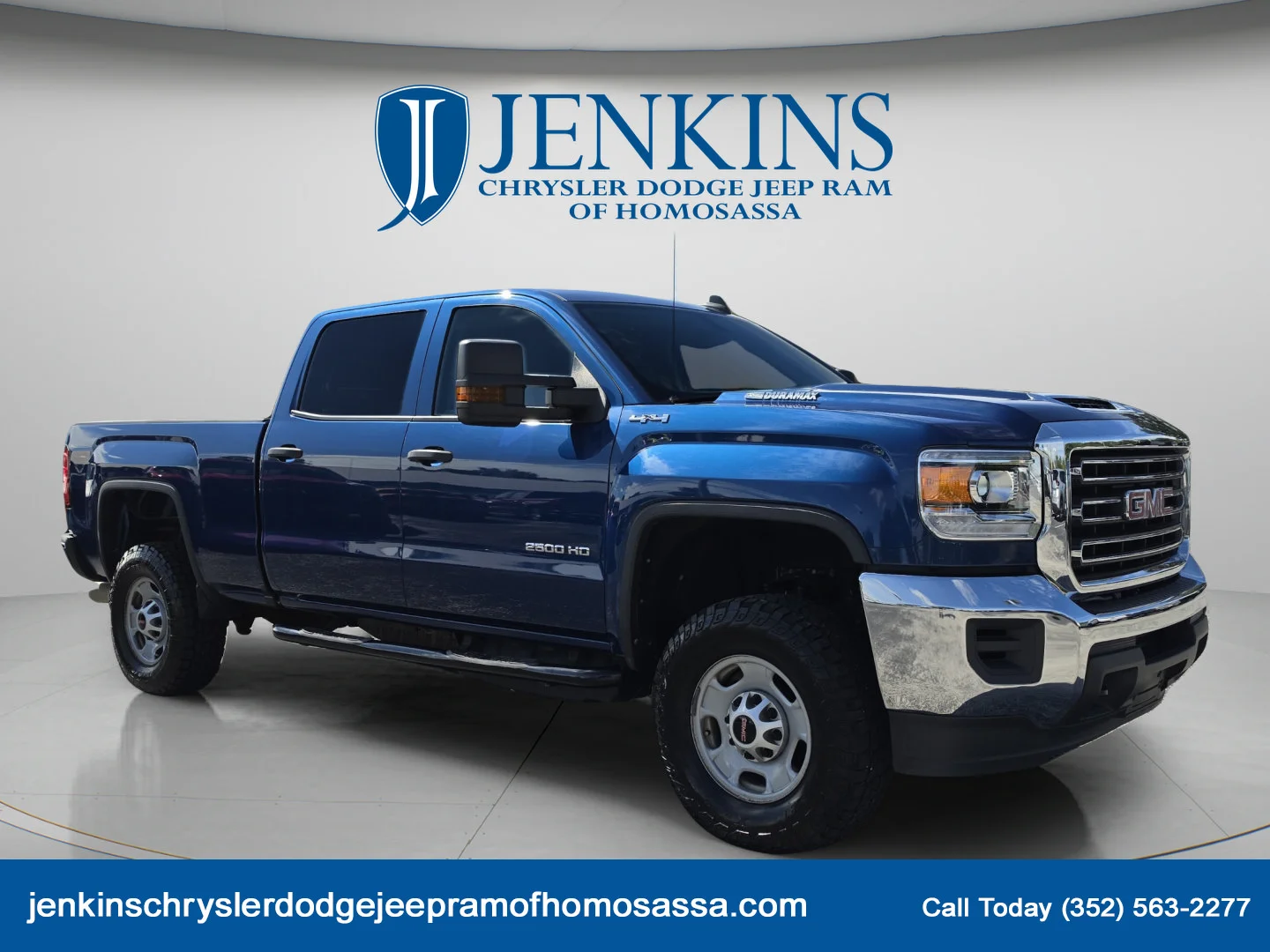 Used 2018 Stone Blue Metallic GMC Base image 2