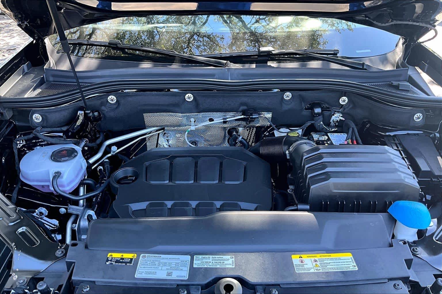 New 2026 Deep Black Pear Volkswagen SE w/Technology image 16