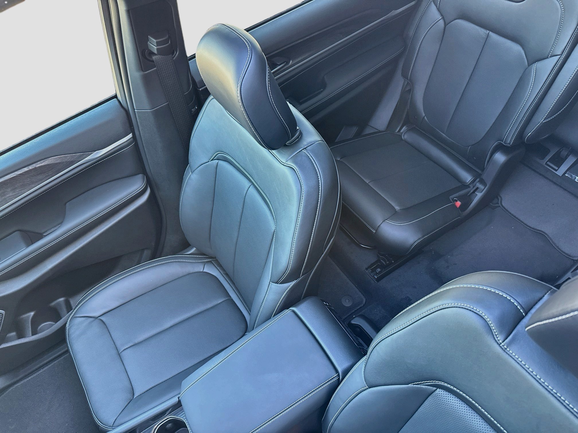 New 2027 Fathom Blue Pearlcoat Jeep Limited Reserve image 25