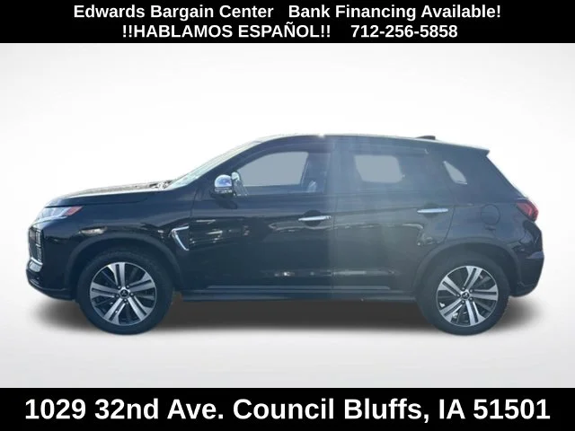 Used 2022  Mitsubishi 2.0 SE image 4